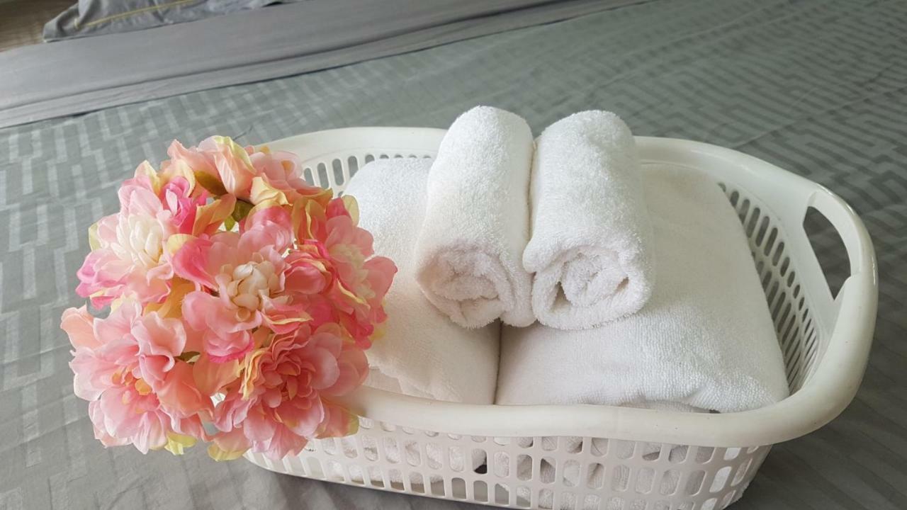 The Patio Bangsaen 아파트 외부 사진